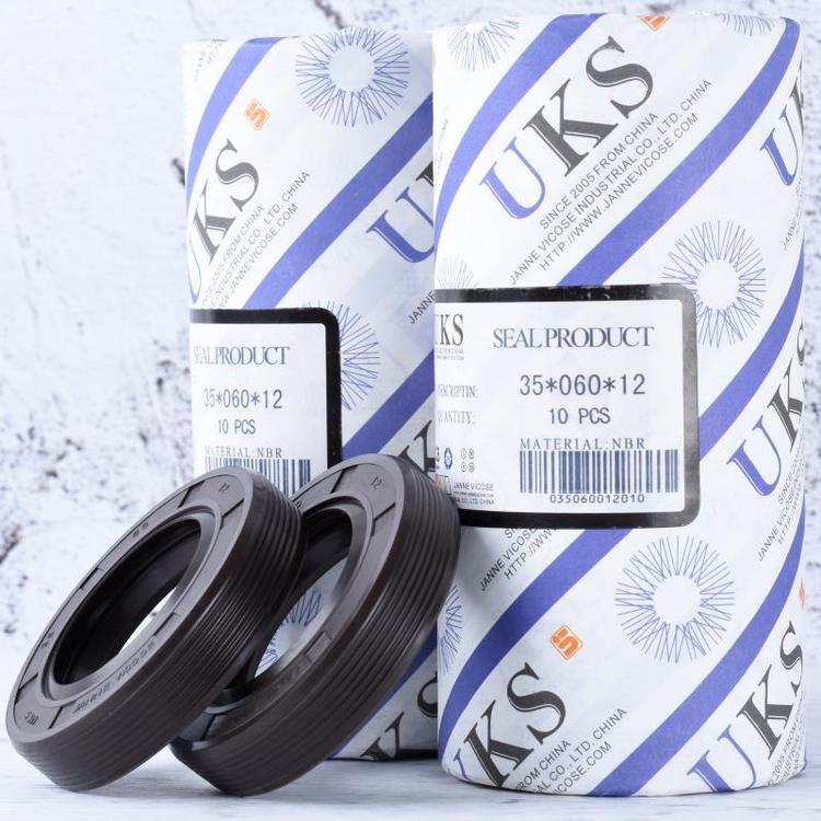 德國(guó)UKS進(jìn)口骨架油封TC30丁晴橡膠密封圈 TC軸承氟橡膠水封定制解析